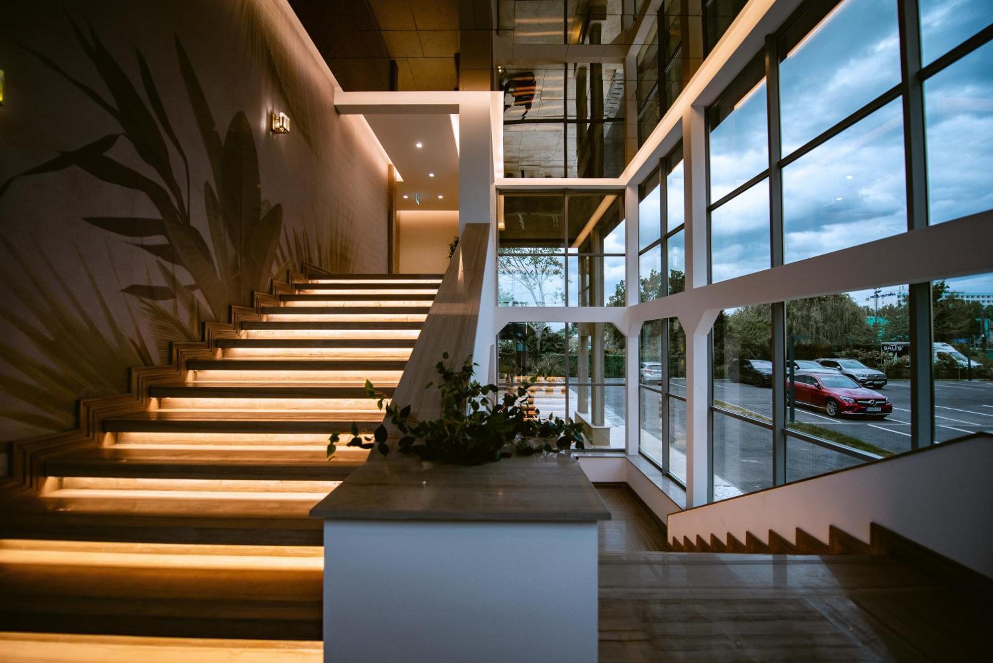 Belinda Hotel Mamaia Adults Only Exterior photo